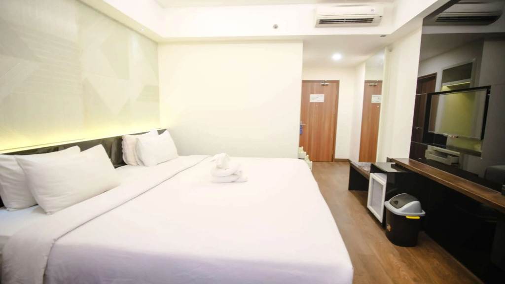 Golden Tulip Essential Makassar - 3