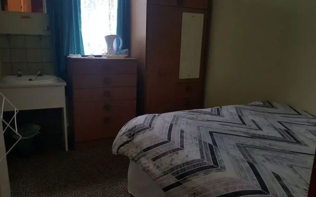 Gracelands Guest House - 5