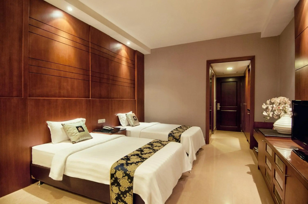 Grand Sakura Hotel - 3