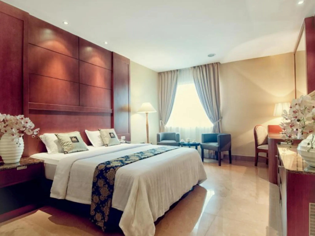 Grand Sakura Hotel - 4
