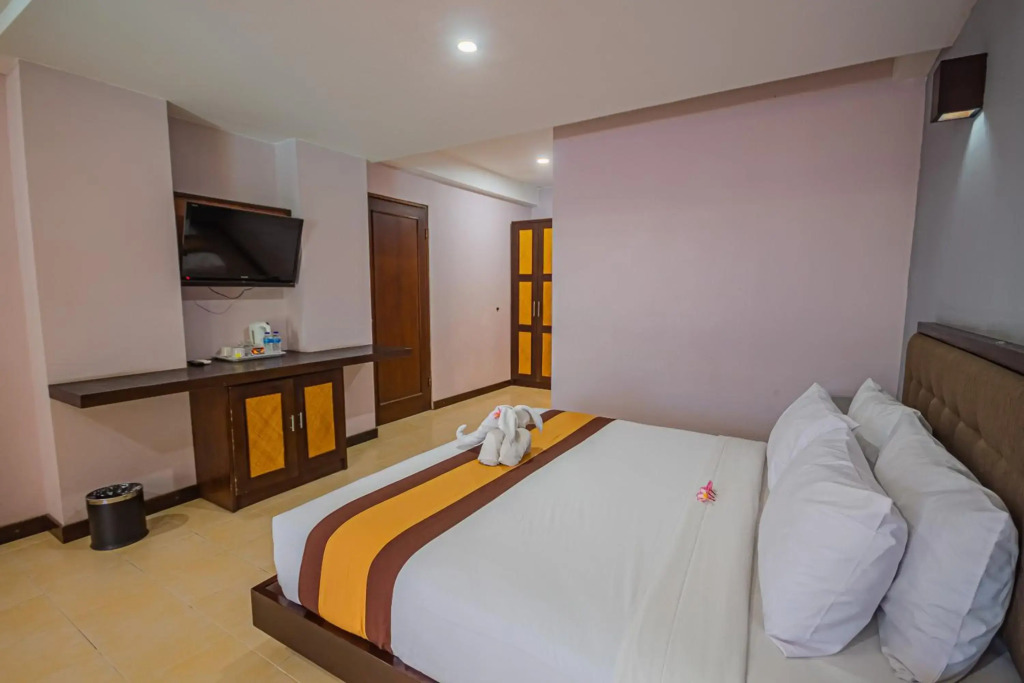 Grand Santhi Hotel - 3