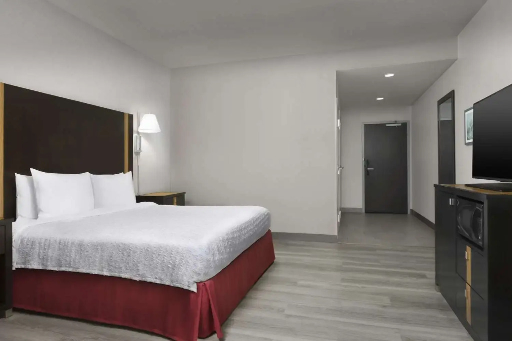 Hampton Inn & Suites El Paso/East - 5