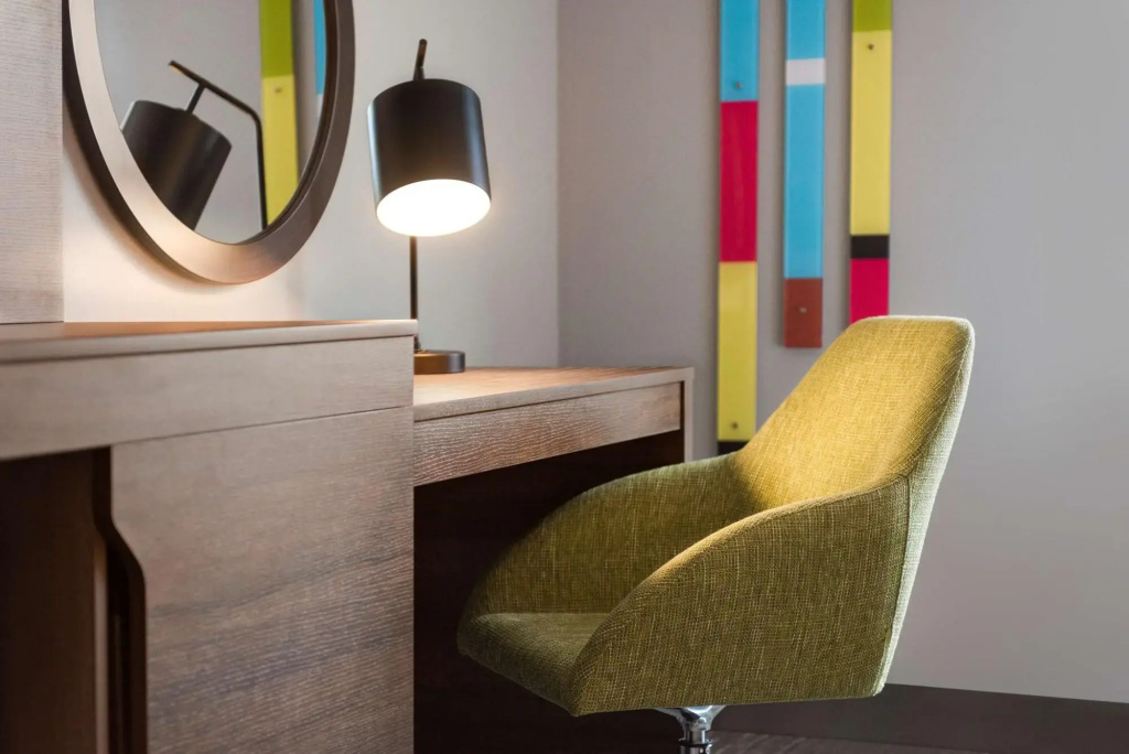 Hampton Inn & Suites by Hilton Kelowna Airport - 4