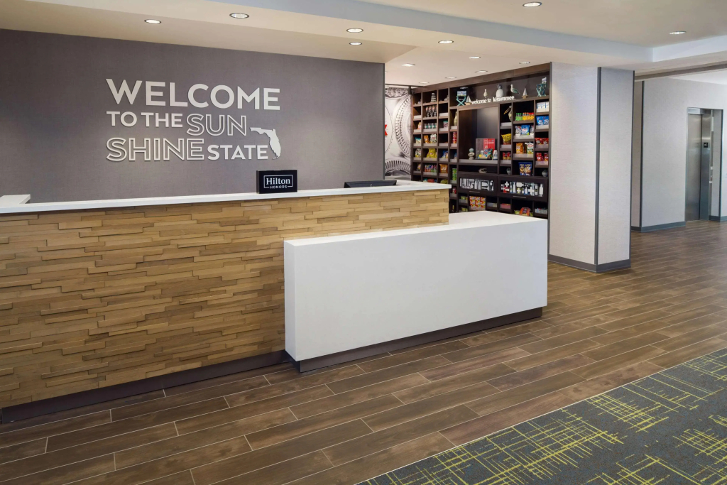 Hampton Inn Kissimmee North - 2