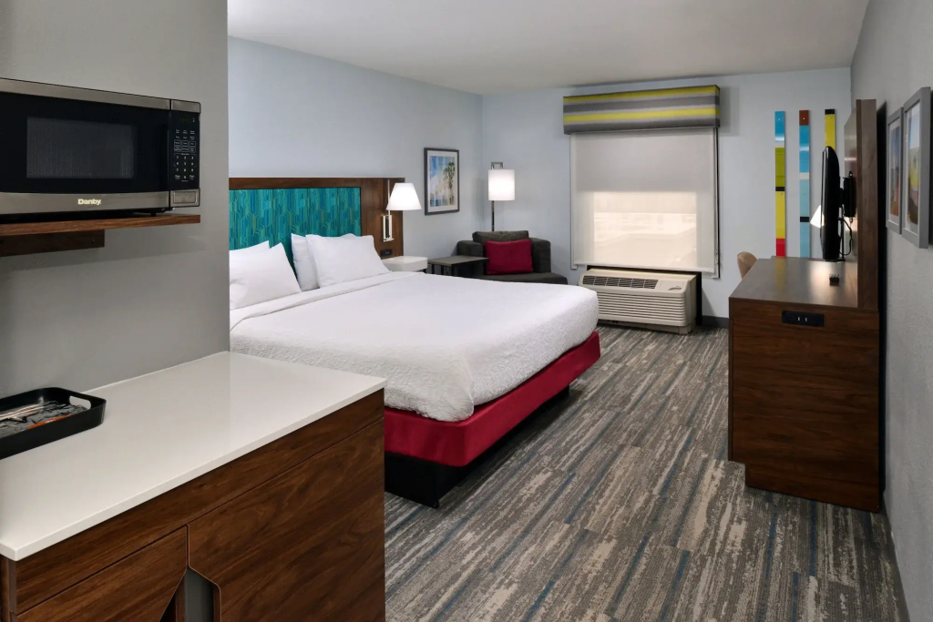 Hampton Inn Panama City Beach - 5