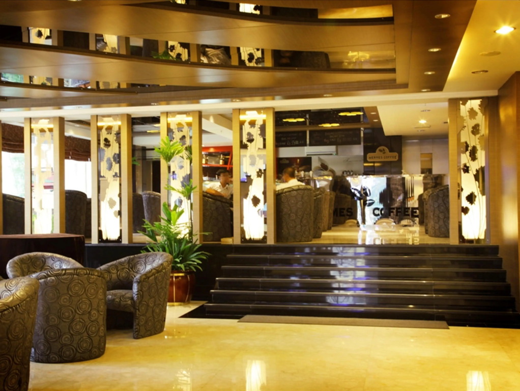 Hermes Palace Hotel Medan - 2