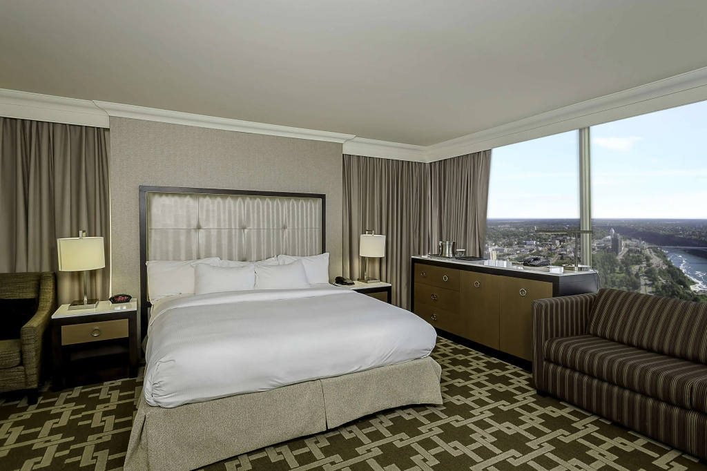 Hilton Niagara Falls/Fallsview Hotel & Suites - 5