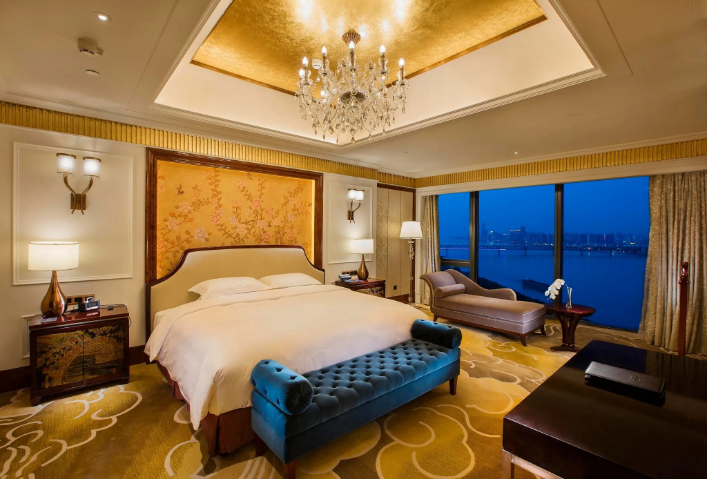 Hilton Wuhan Riverside - 4