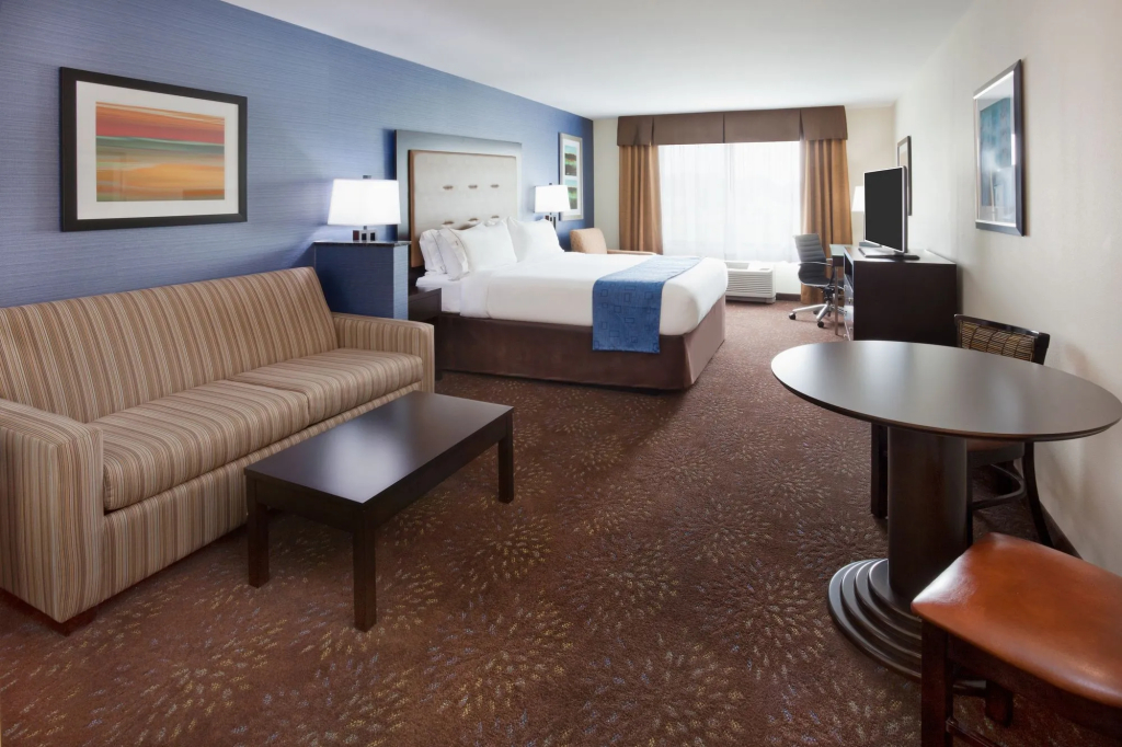 Holiday Inn Express & Suites Davenport by IHG - 4