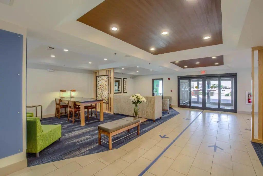Holiday Inn Express & Suites Gulf Shores by IHG - 2