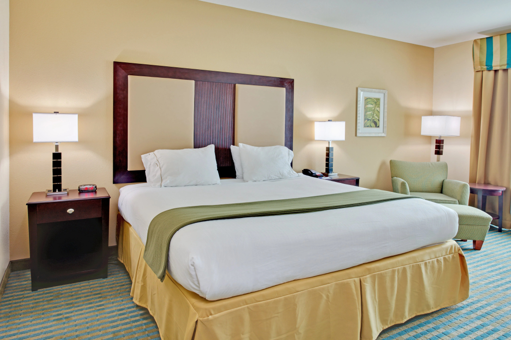 Holiday Inn Express & Suites Gulf Shores by IHG - 4