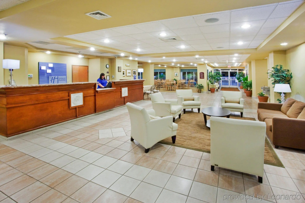 Holiday Inn Express Myrtle Beach-Broadway at the Beach by IHG - 2