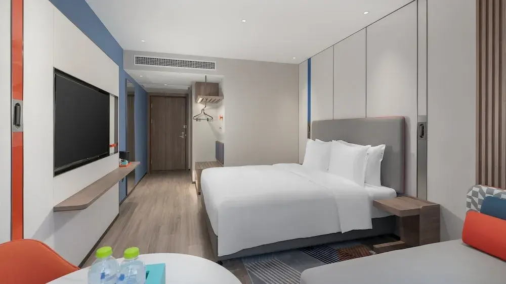 Holiday Inn Express Qingdao Shibei by IHG - 3