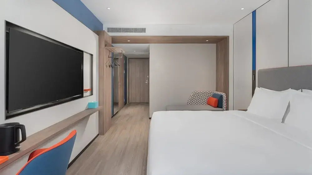 Holiday Inn Express Qingdao Shibei by IHG - 5