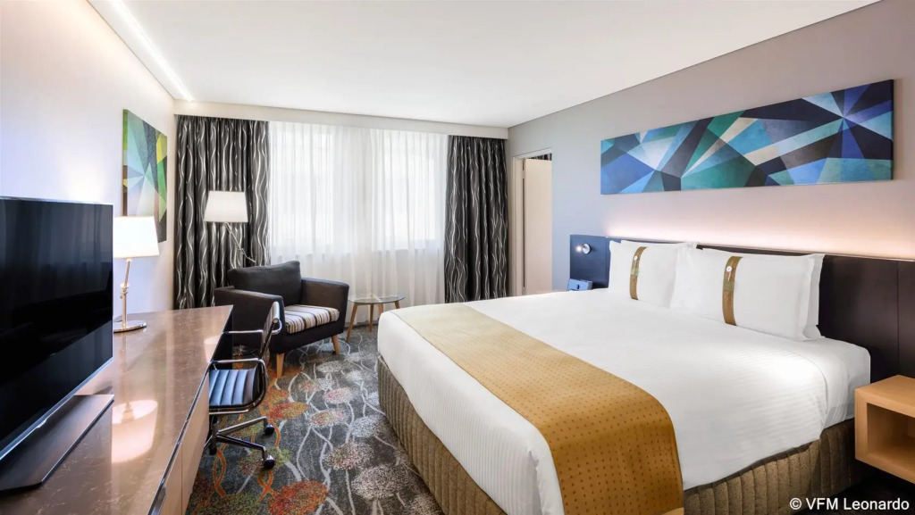 Holiday Inn Perth City Centre by IHG - 3