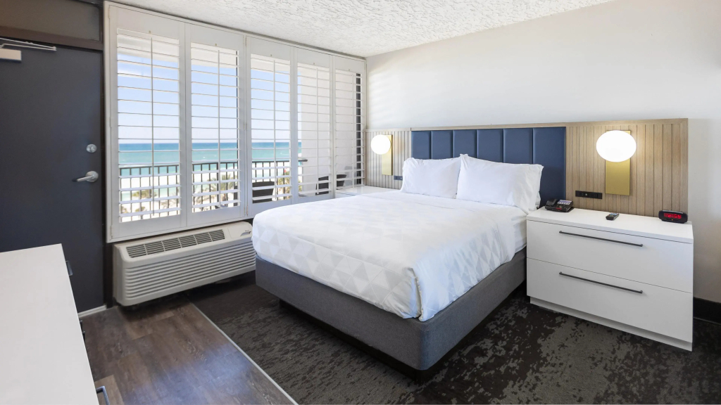 Holiday Inn Resort Panama City Beach by IHG - 4