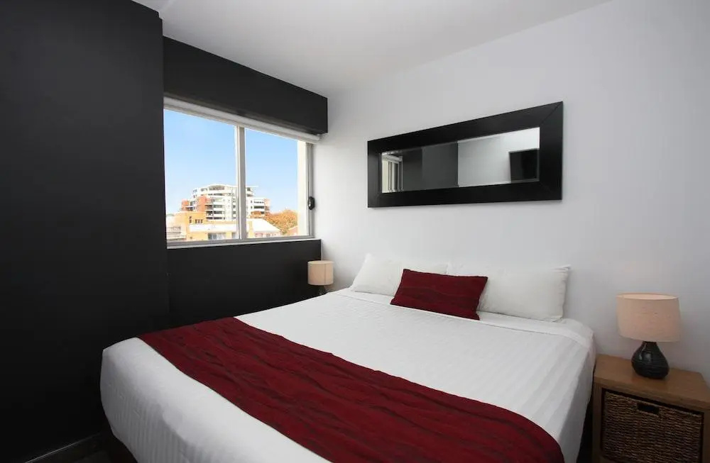 Honeysuckle Executive Apartments - 4