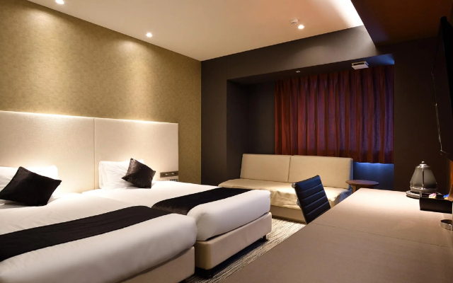 Hotel AQUA CITTA Naha - 3