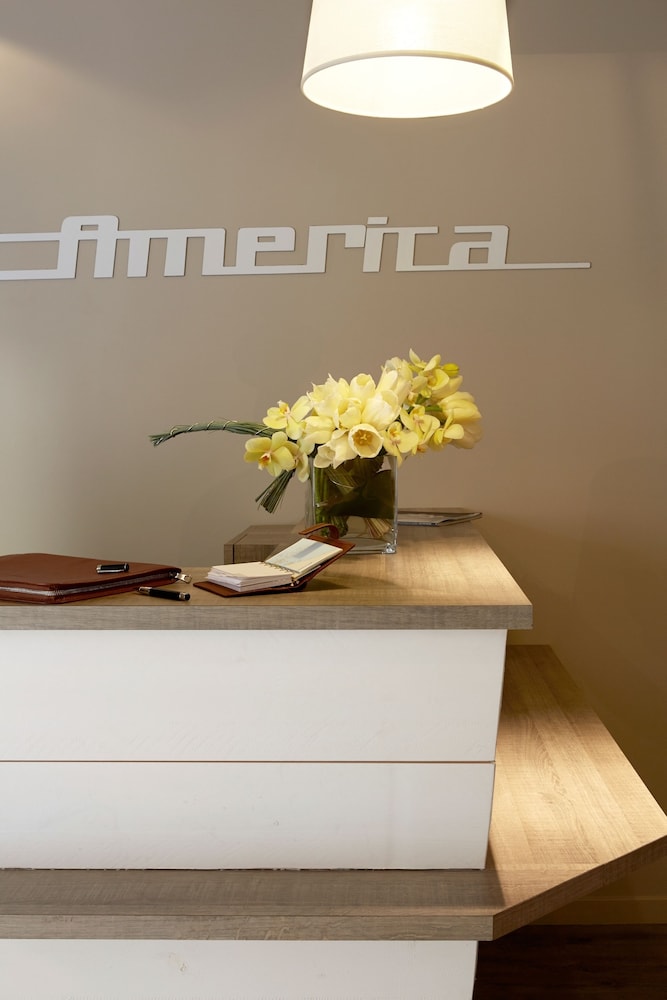 Hotel America - 2