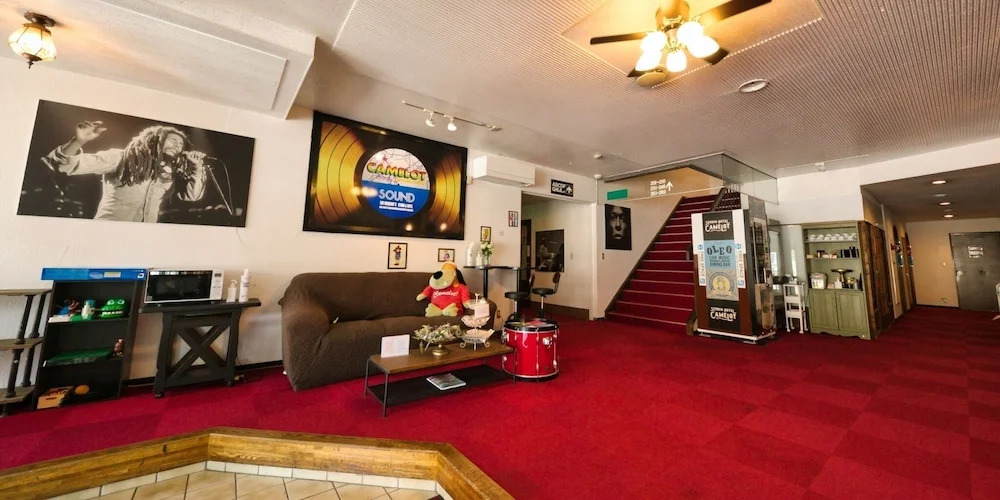 Hotel CAMELOT - 2