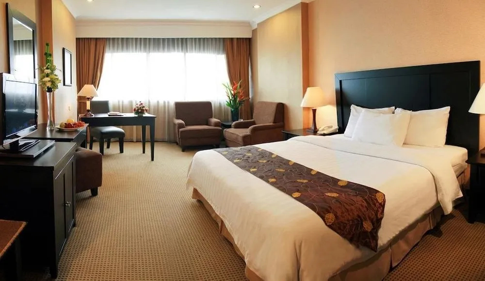 Hotel Danau Toba International - 2