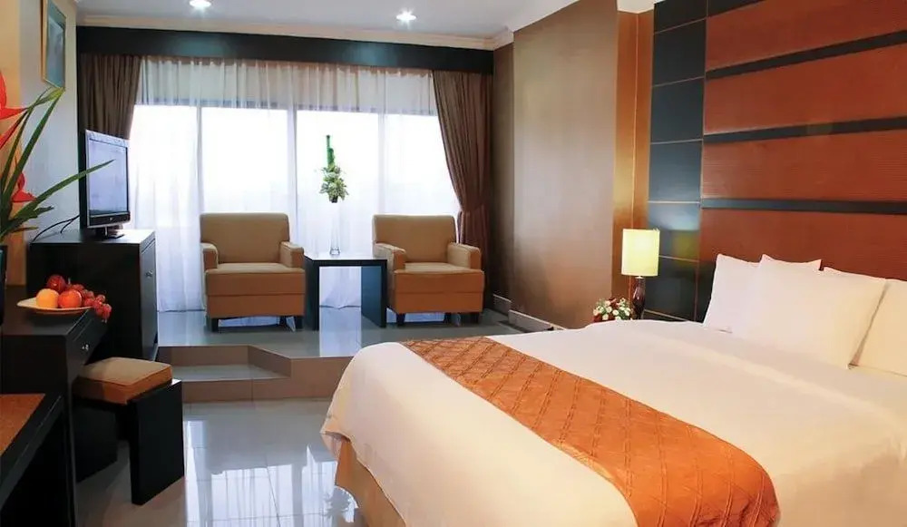 Hotel Danau Toba International - 4