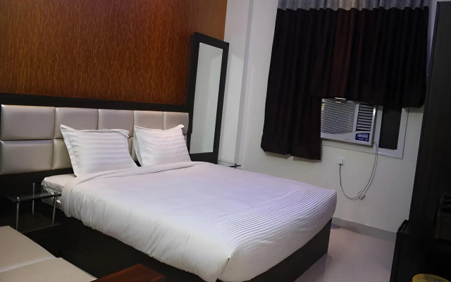 Hotel Golden Sky - 4