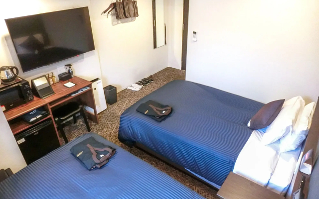 Hotel Livemax Premium Hiroshima - 4