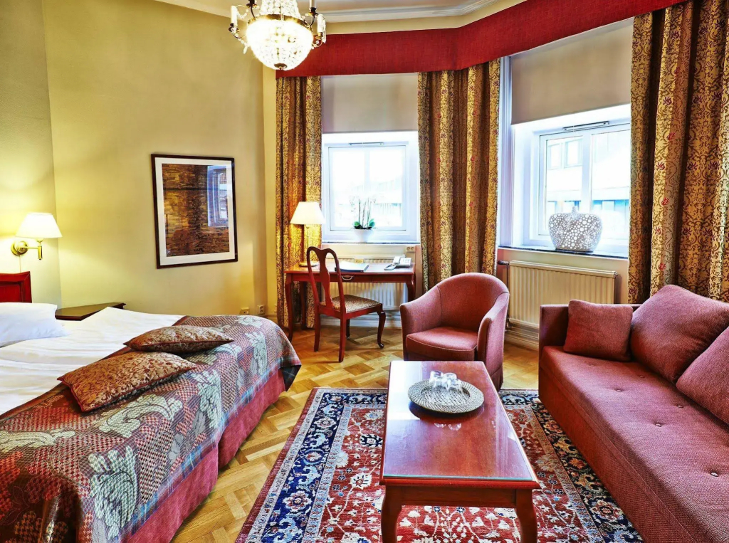 Hotel Royal - 3