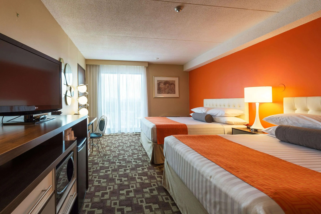 Howard Johnson Plaza by Wyndham by the Falls Niagara Falls - 5