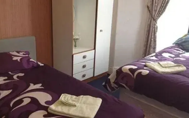 Jesmond International Hotel - 5