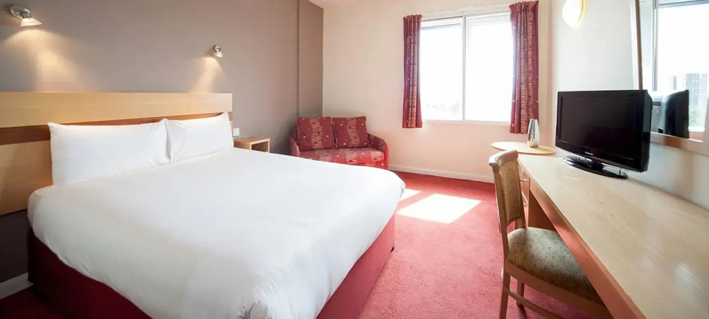 Leonardo Hotel Nottingham - 4