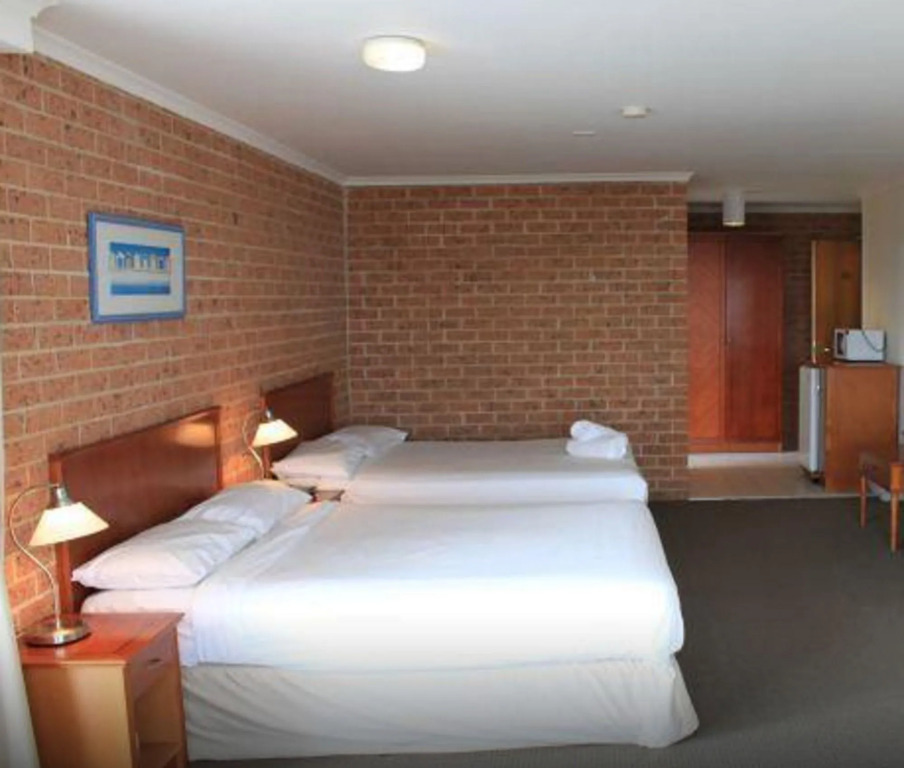 Marina Resort - 3