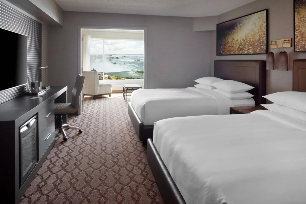 Marriott Niagara Falls Fallsview Hotel & Spa - 2