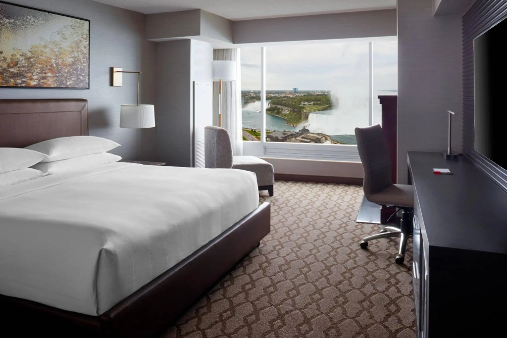 Marriott Niagara Falls Fallsview Hotel & Spa - 3
