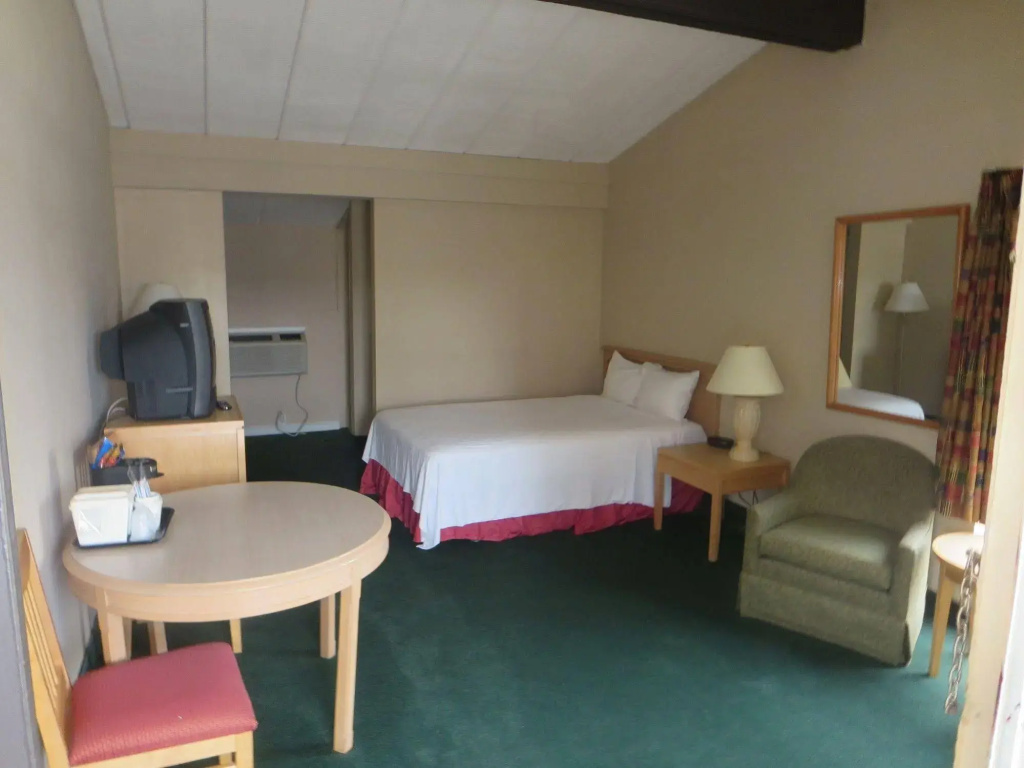 Niagara's Best Inn - 4