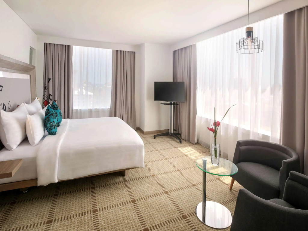 Novotel Makassar Grand Shayla - 4
