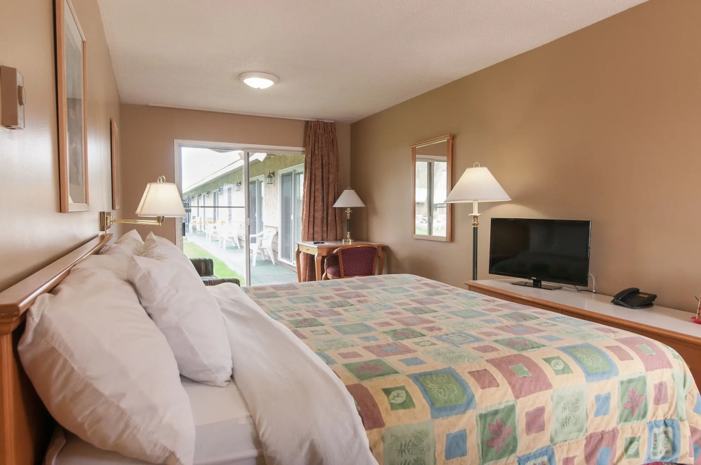 Okanagan Seasons Resort - 5