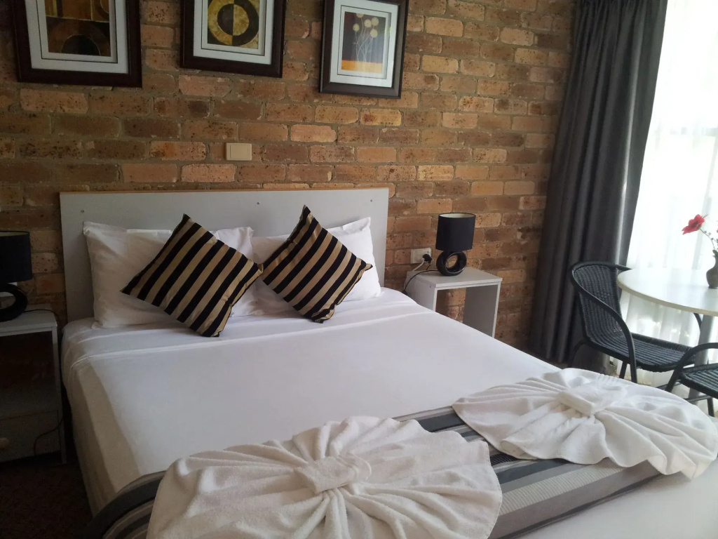 Port Stephens Motel - 2