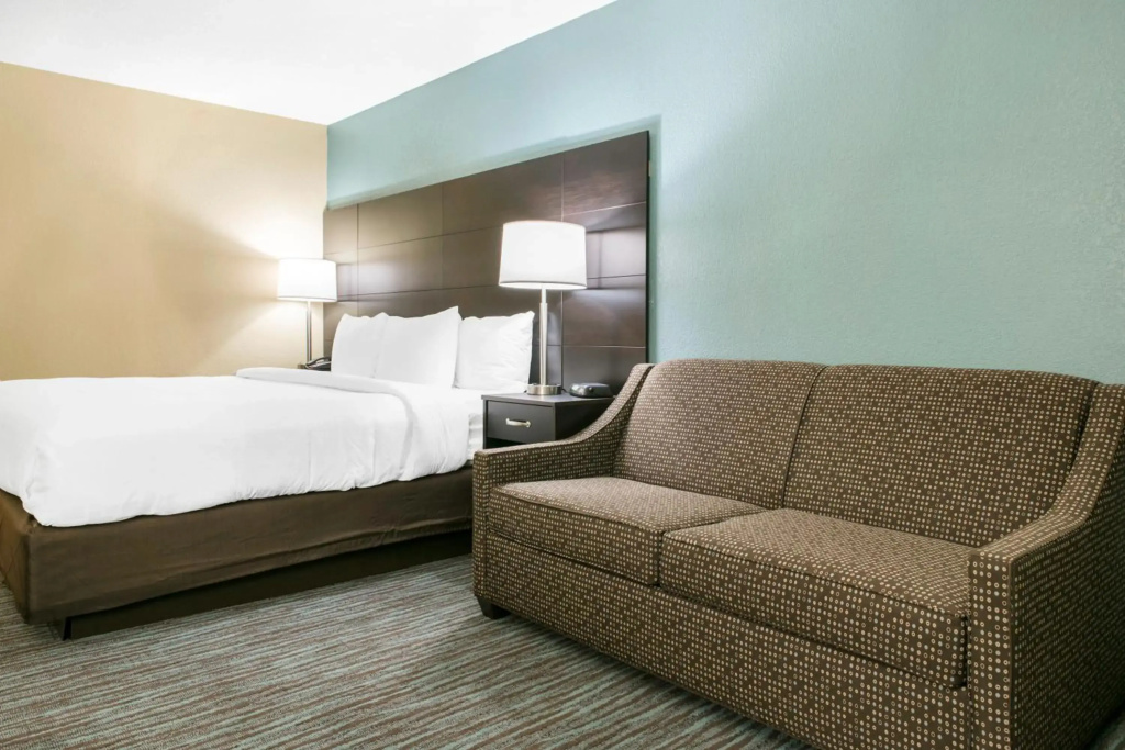 Quality Inn Dayton Airport - 3