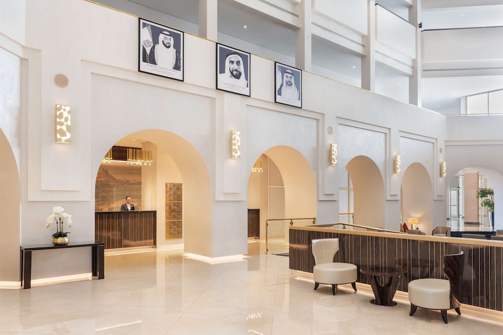 Radisson Blu Hotel & Resort, Al Ain - 4