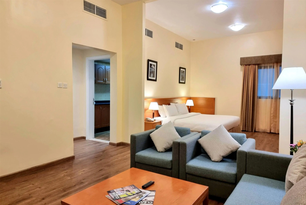 Ramada Hotel & Suites by Wyndham Ajman - 2