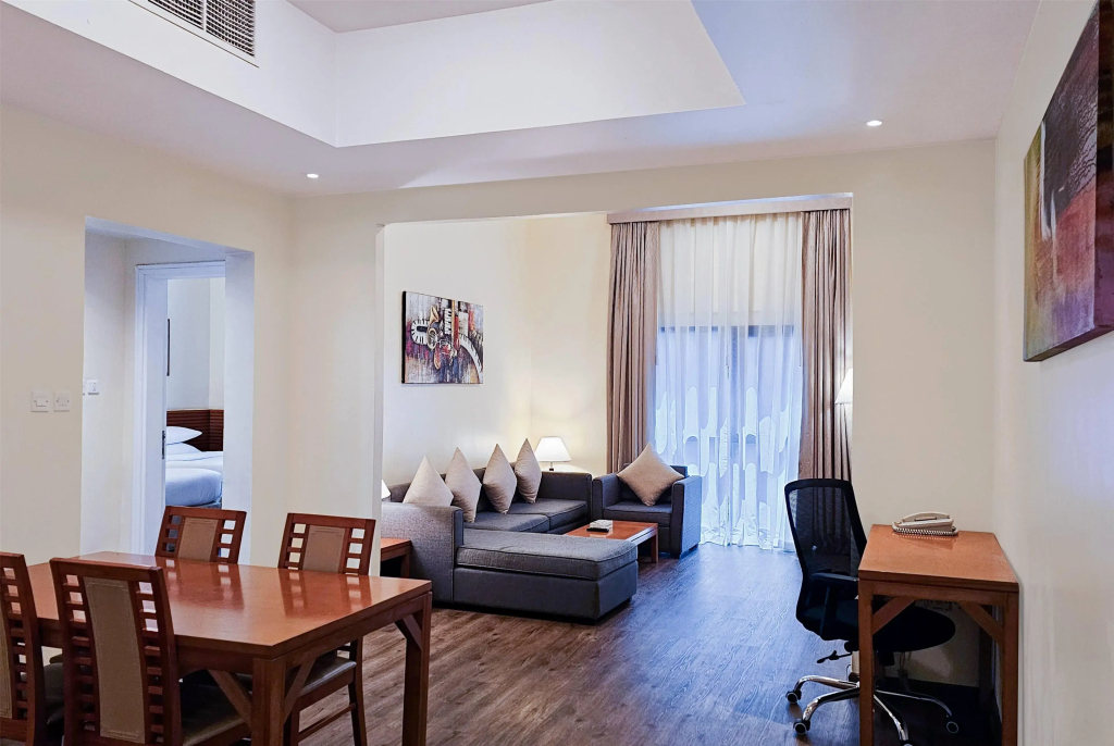 Ramada Hotel & Suites by Wyndham Ajman - 5