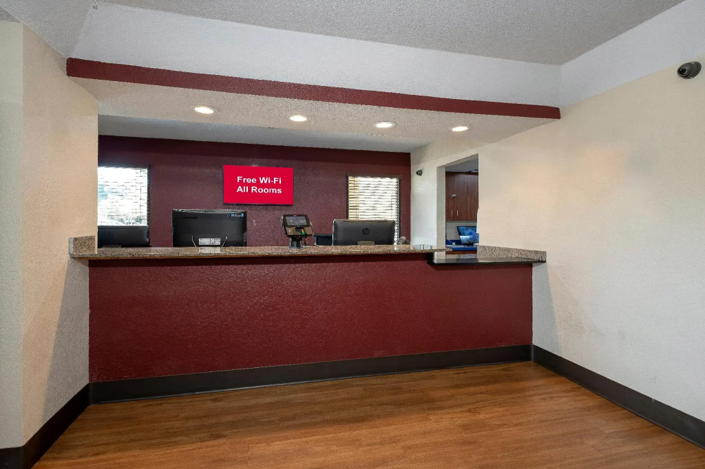 Red Roof Inn Gulf Shores - 2
