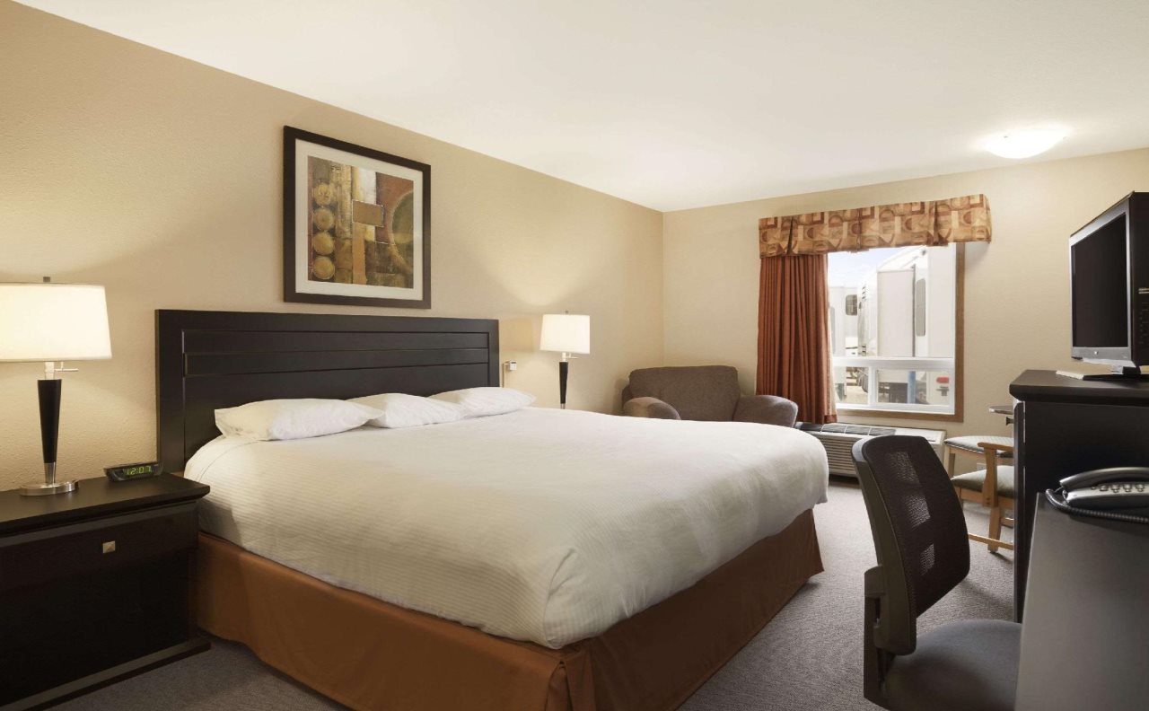 Super 8 by Wyndham Edmonton International Airport - 4