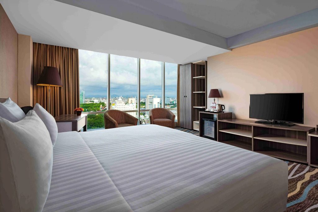 Swiss-Belhotel Makassar - 3