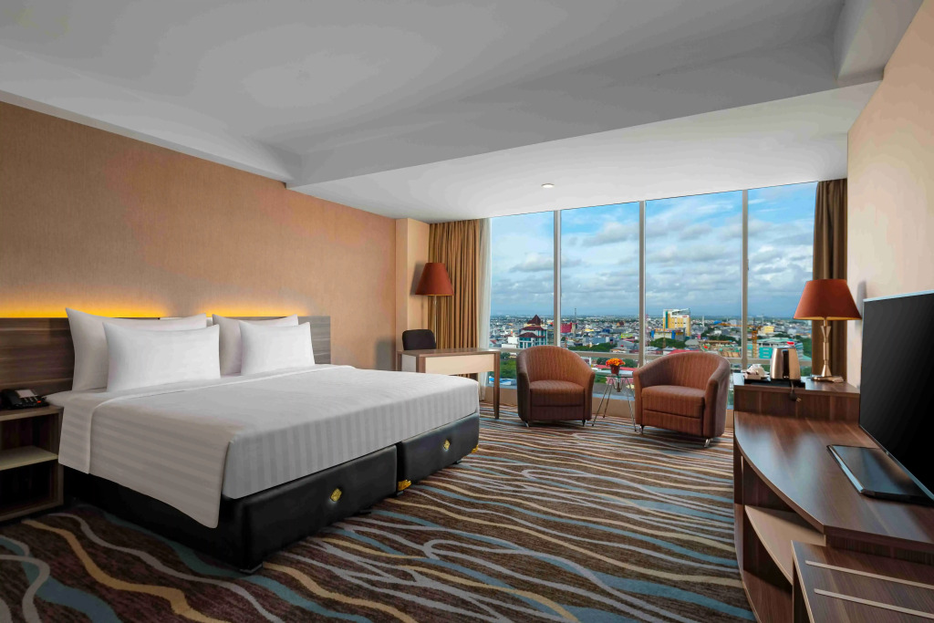 Swiss-Belhotel Makassar - 4