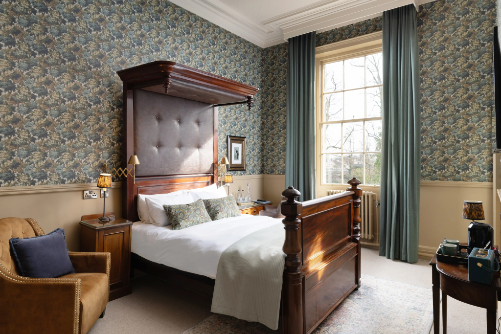 The Churchill Hotel - 2