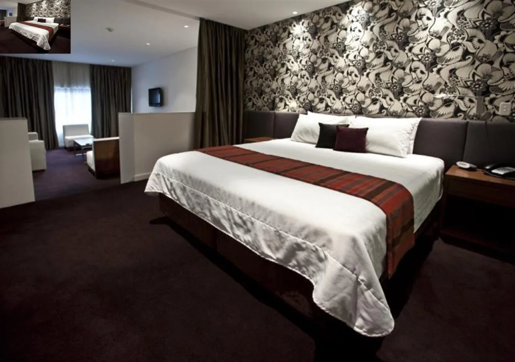 The Gateway Inn - 2