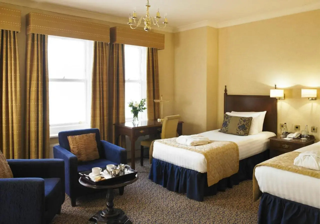 The Imperial Hotel - 4